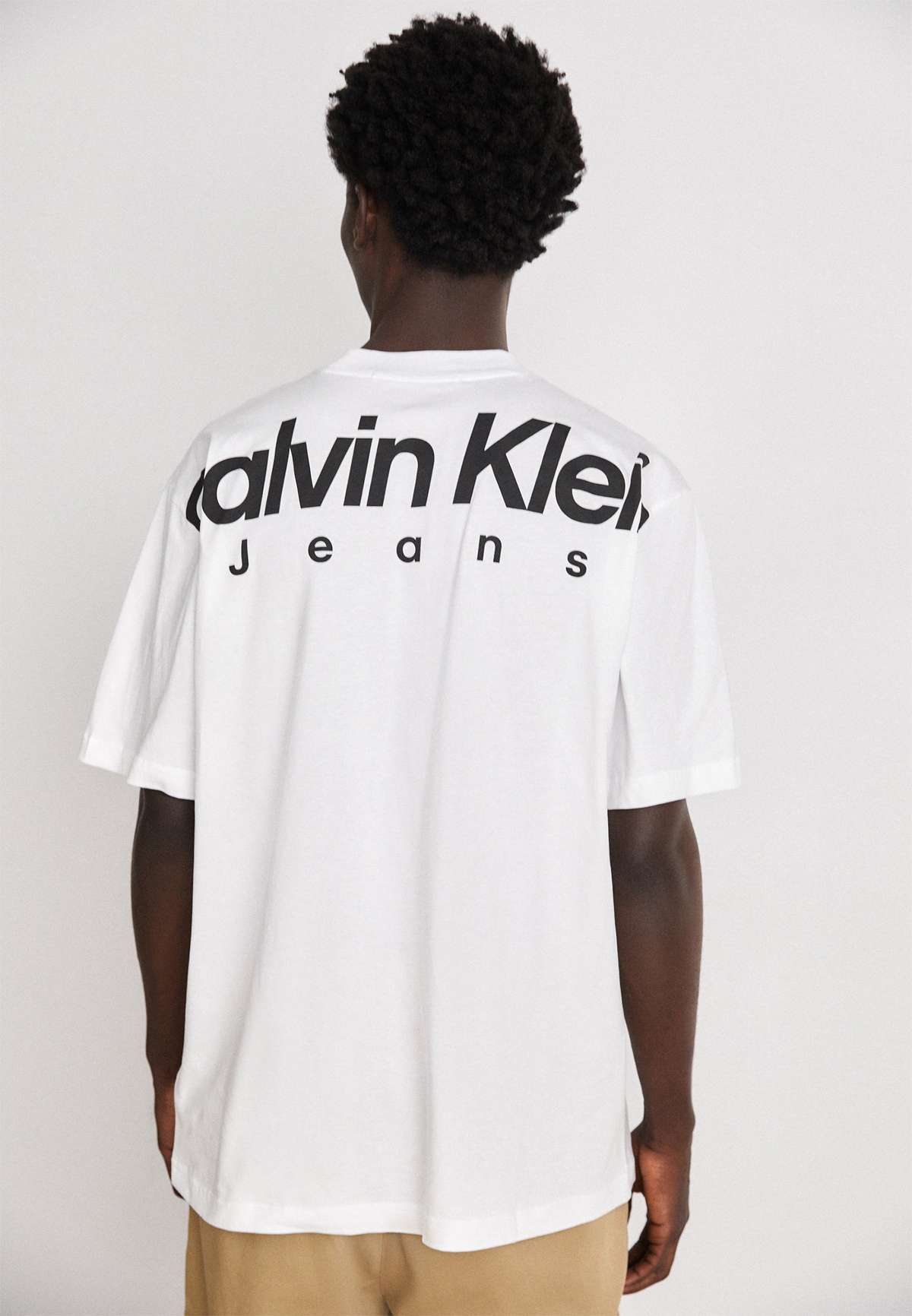 Футболка EXCLUSIVE BOLD CALVIN GRAPHIC TEE