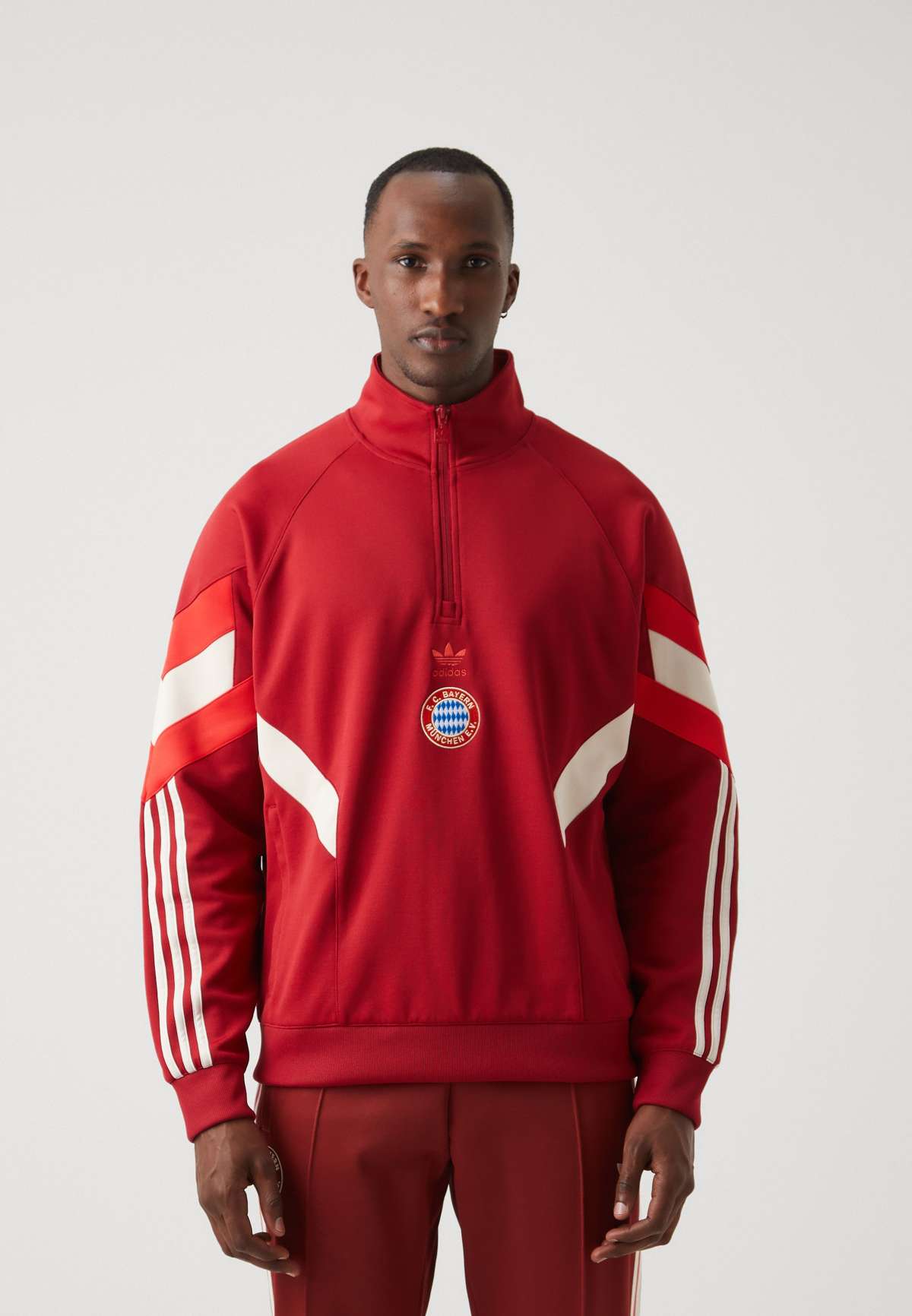 FC BAYERN MÜNCHEN HALFZIP - Vereinsmannschaften FC BAYERN MUNCHEN HALFZIP