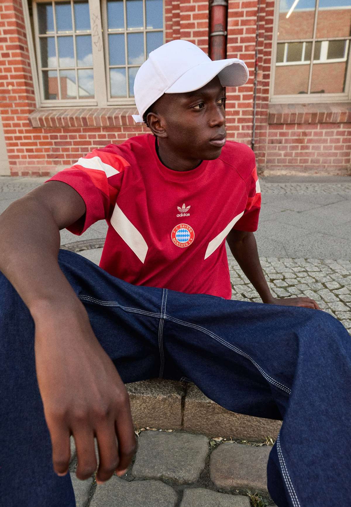 Футболка FC BAYERN MUNCHEN TEE