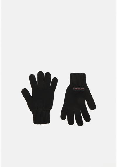 Перчатки INST PATCH GLOVES