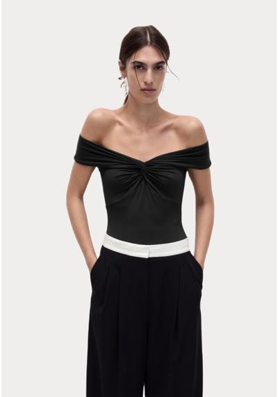 Футболка Knot Front Off Shoulder