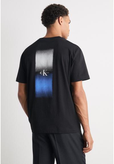 Футболка GRADIENT FADE MONOLOGO TEE