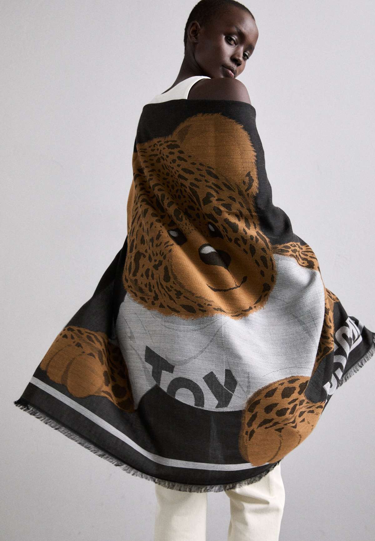 Платок LEOPARD BEAR SCARF