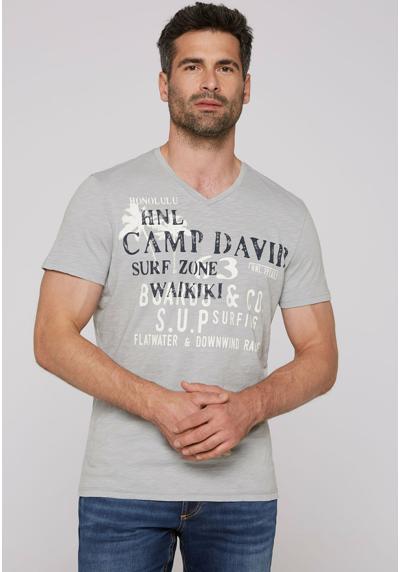 Футболка MIT V-NECK UND ARTWORK