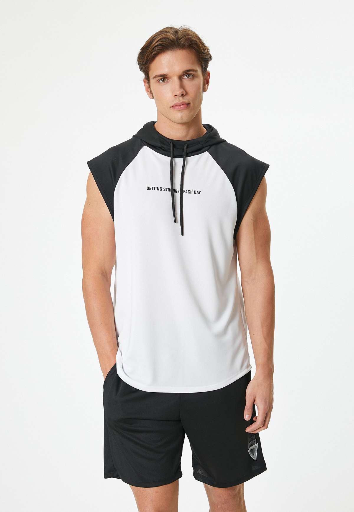 Пуловер SPORT SLEEVELESS