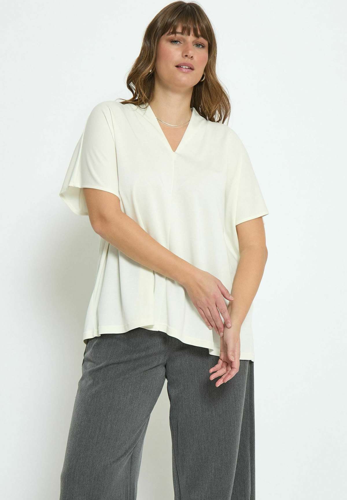 Блузка OCTANA V-NECK CAP SLEEVE