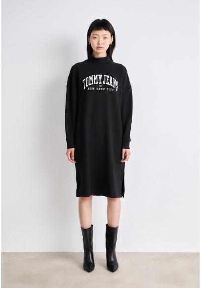 Платье VARSITY MOCK NECK DRESS