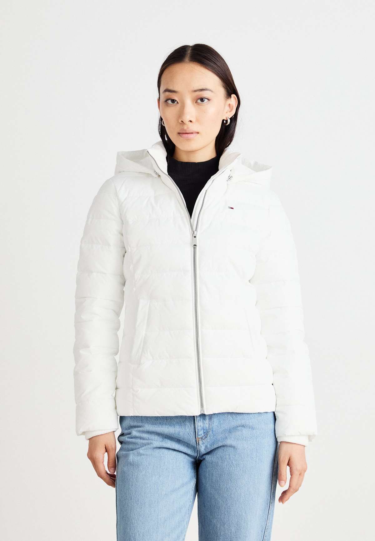 Зимняя куртка BASIC HOODED JACKET