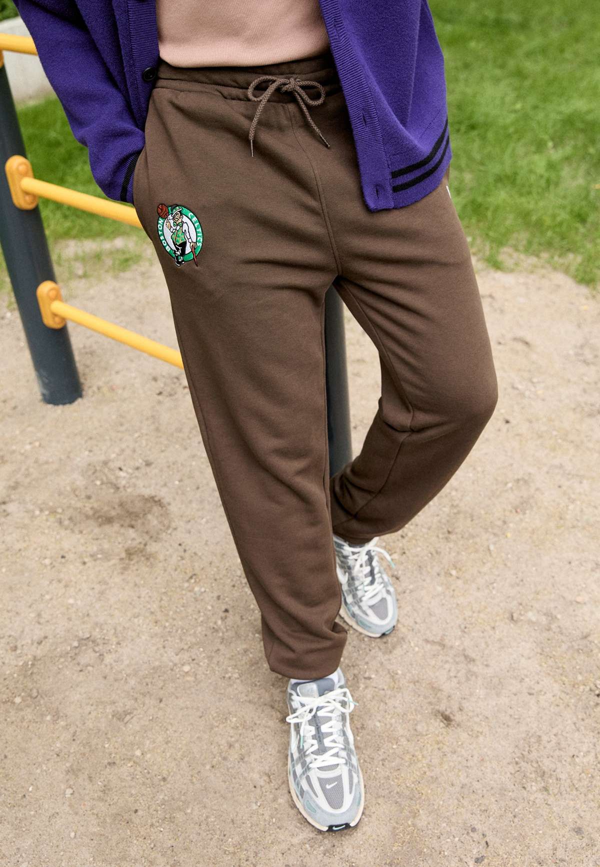 NBA BOSTON CELTICS LEAGUE ESSENTIALS JOGGER - Vereinsmannschaften