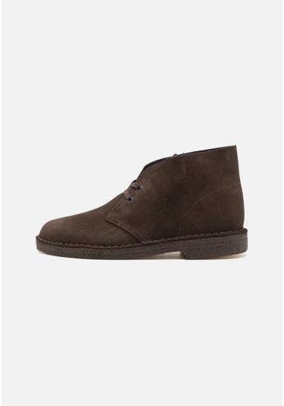 Ботинки на шнуровке DESERT BOOT