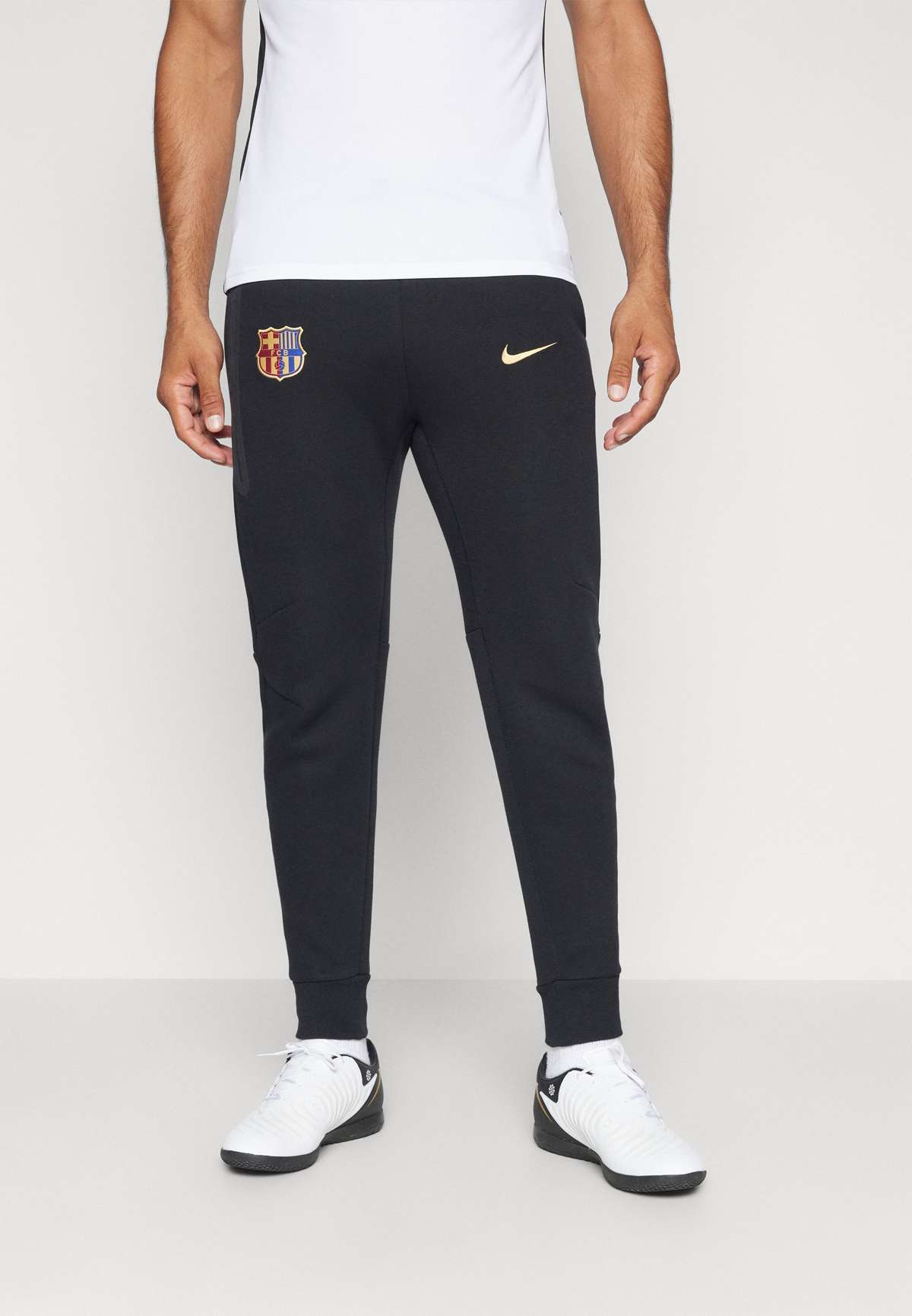 FC BARCELONA TECH FLEECE JOGGER PANTS - Vereinsmannschaften FC BARCELONA TECH FLEECE JOGGER PANTS