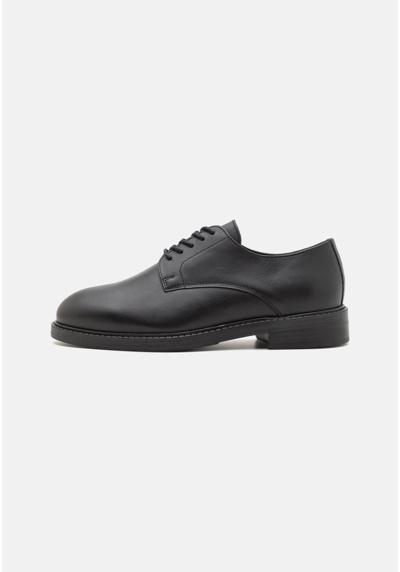 Ботинки на шнуровке SLHBLAKE DERBY SHOE