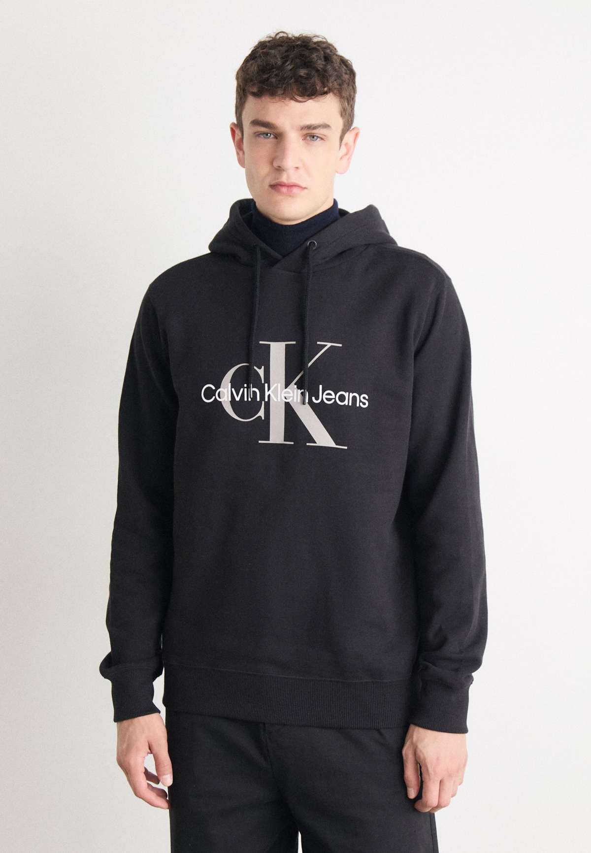 Пуловер REGULAR HOODIE WITH BIG MONOLOGO WITH INSTITUTIONAL