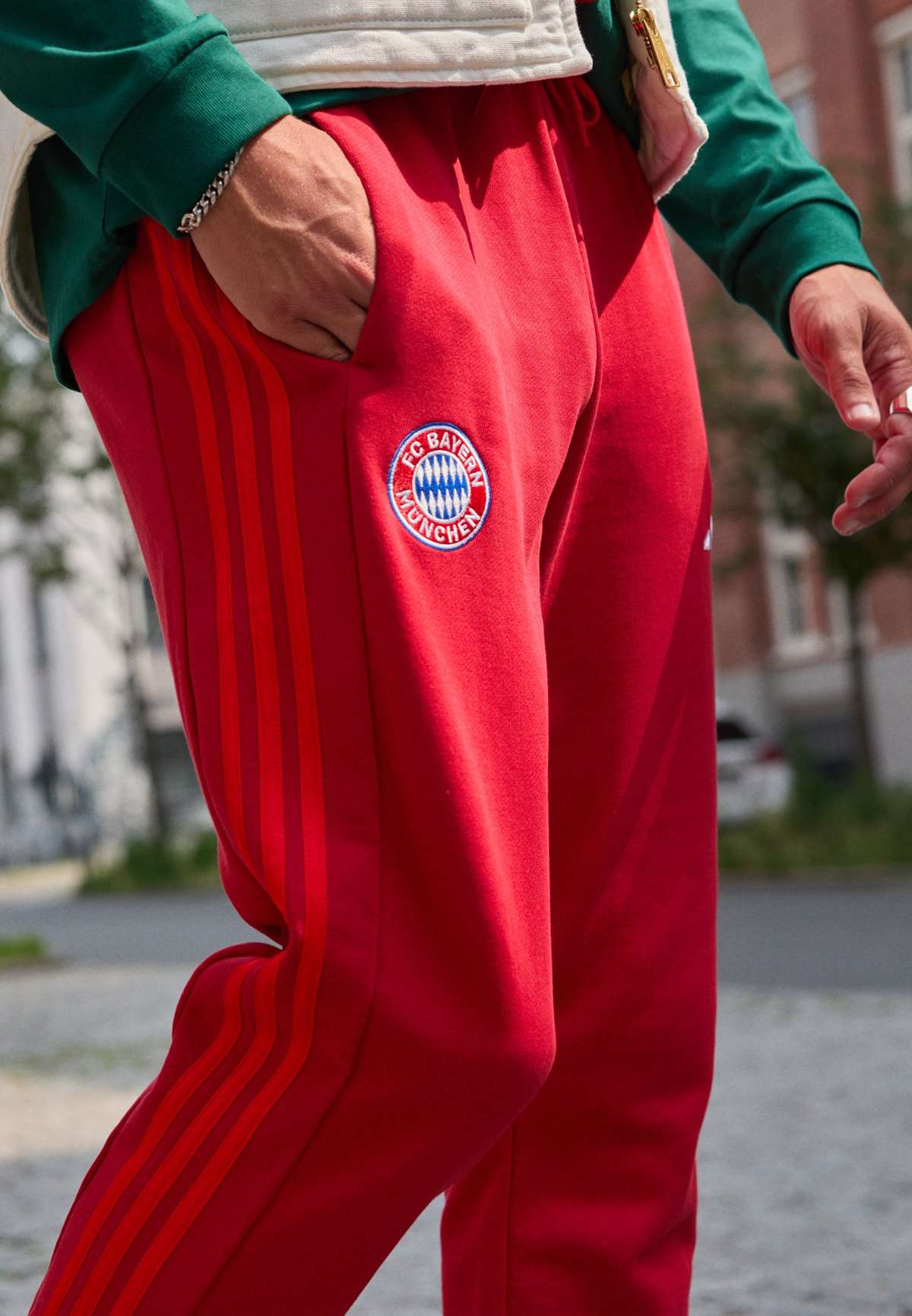 Брюки FC BAYERN MUNCHEN DNA PANT