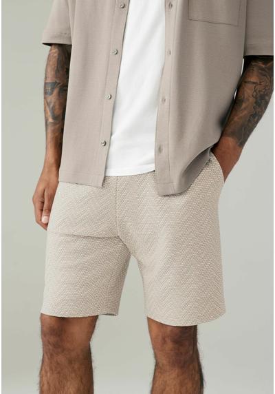 Шорты TEXTURED ZIG ZAG REGULAR FIT