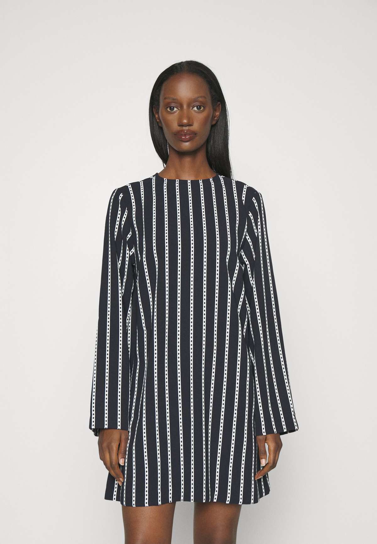 Платье ARGYLE STRIPE SHIFT DRESS