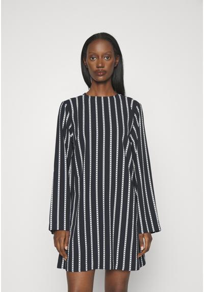 Платье ARGYLE STRIPE SHIFT DRESS