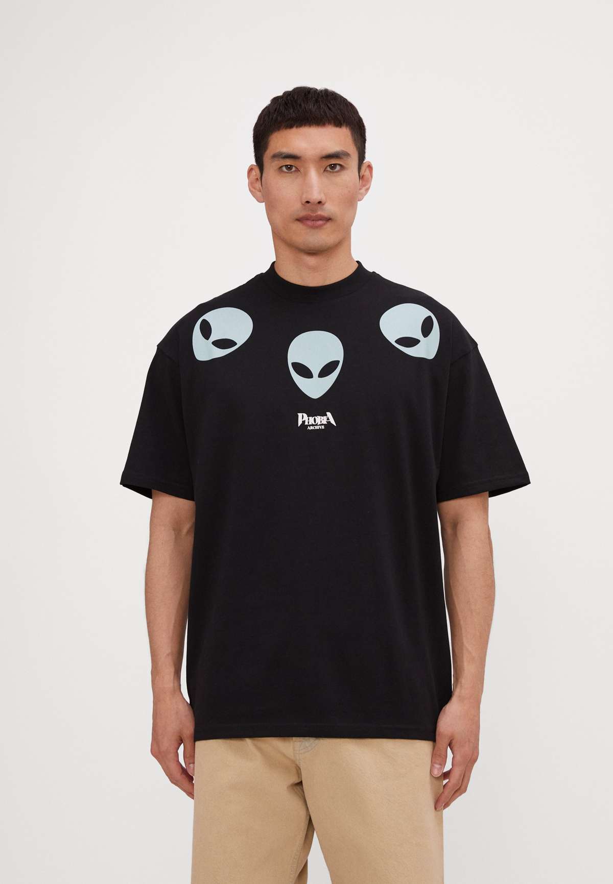 Футболка GLOW IN THE DARK TRIPLE ALIEN AND PUFFY LOGO