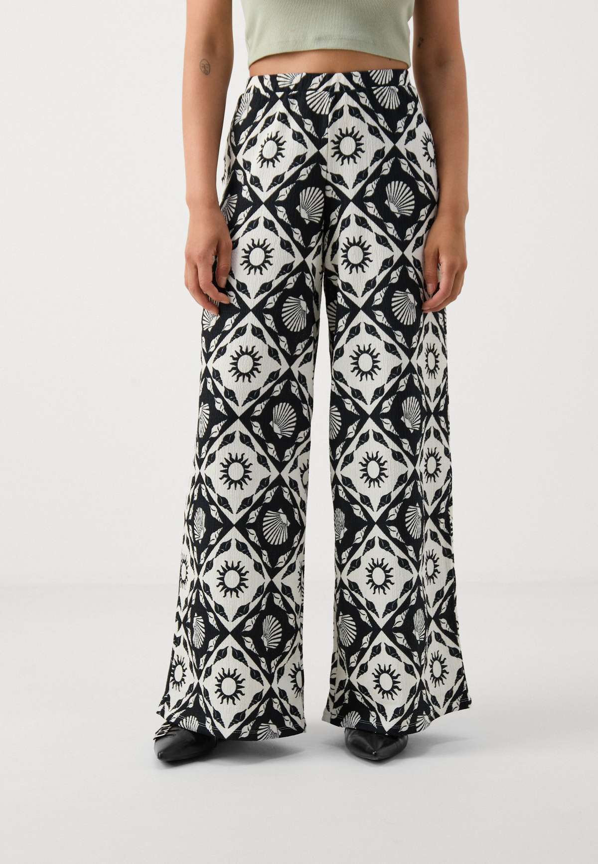 Брюки ONLHILLARY WIDE PANTS