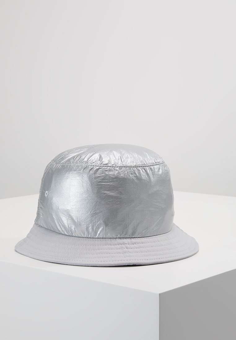 Шляпа BUCKET HAT