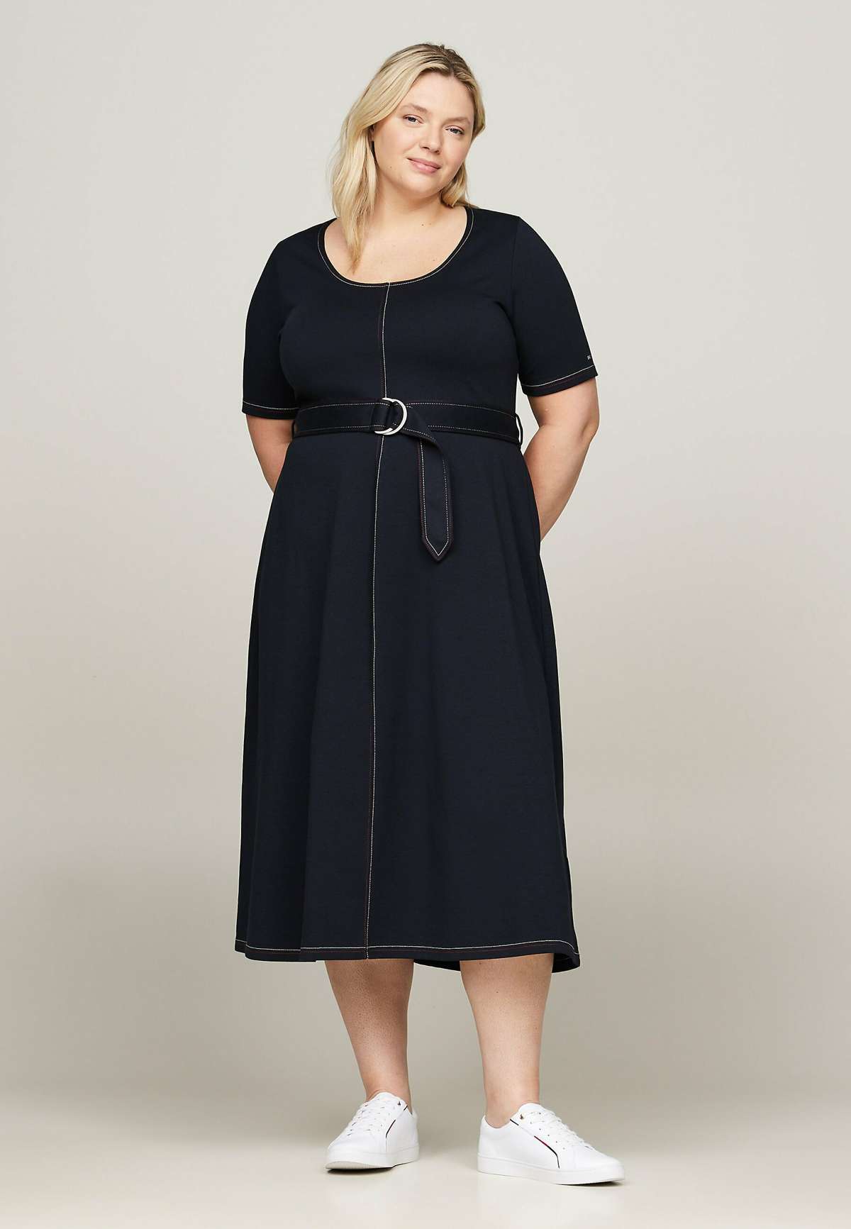 Платье CURVE SCOOP NECK BELTED MIDI