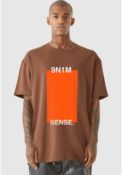 Футболка SQUARE TEE