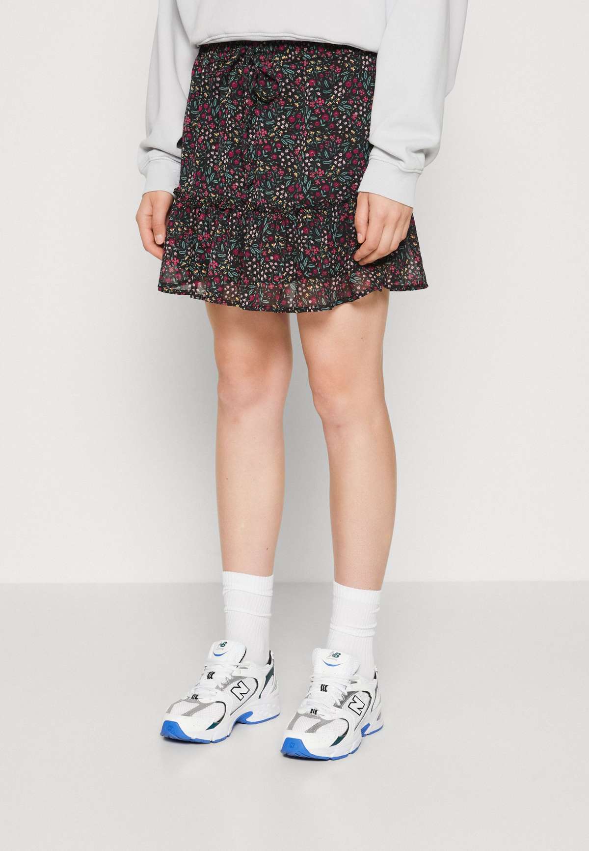 Юбка JDYLILLI SHORT SKIRT