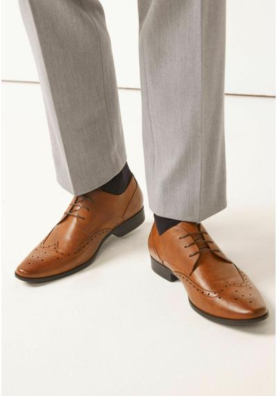 Ботинки на шнуровке WIDE FIT BROGUE SHOES