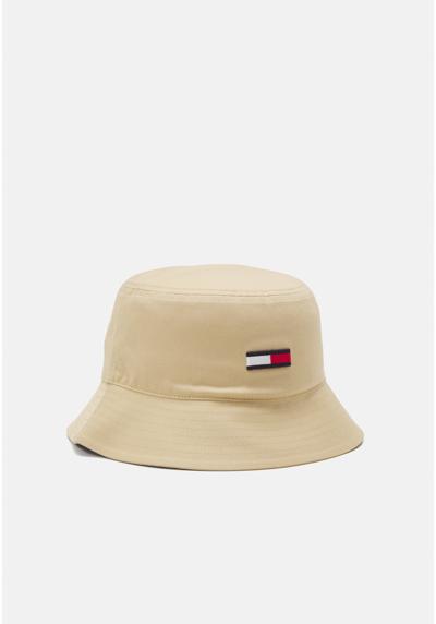 Шляпа ELONGATED FLAG BUCKET UNISEX