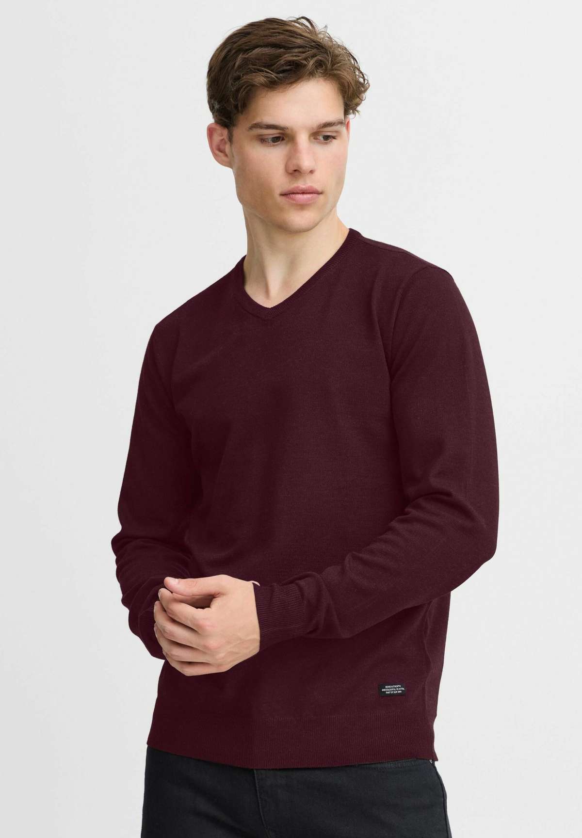 Пуловер BRUTON V-NECK