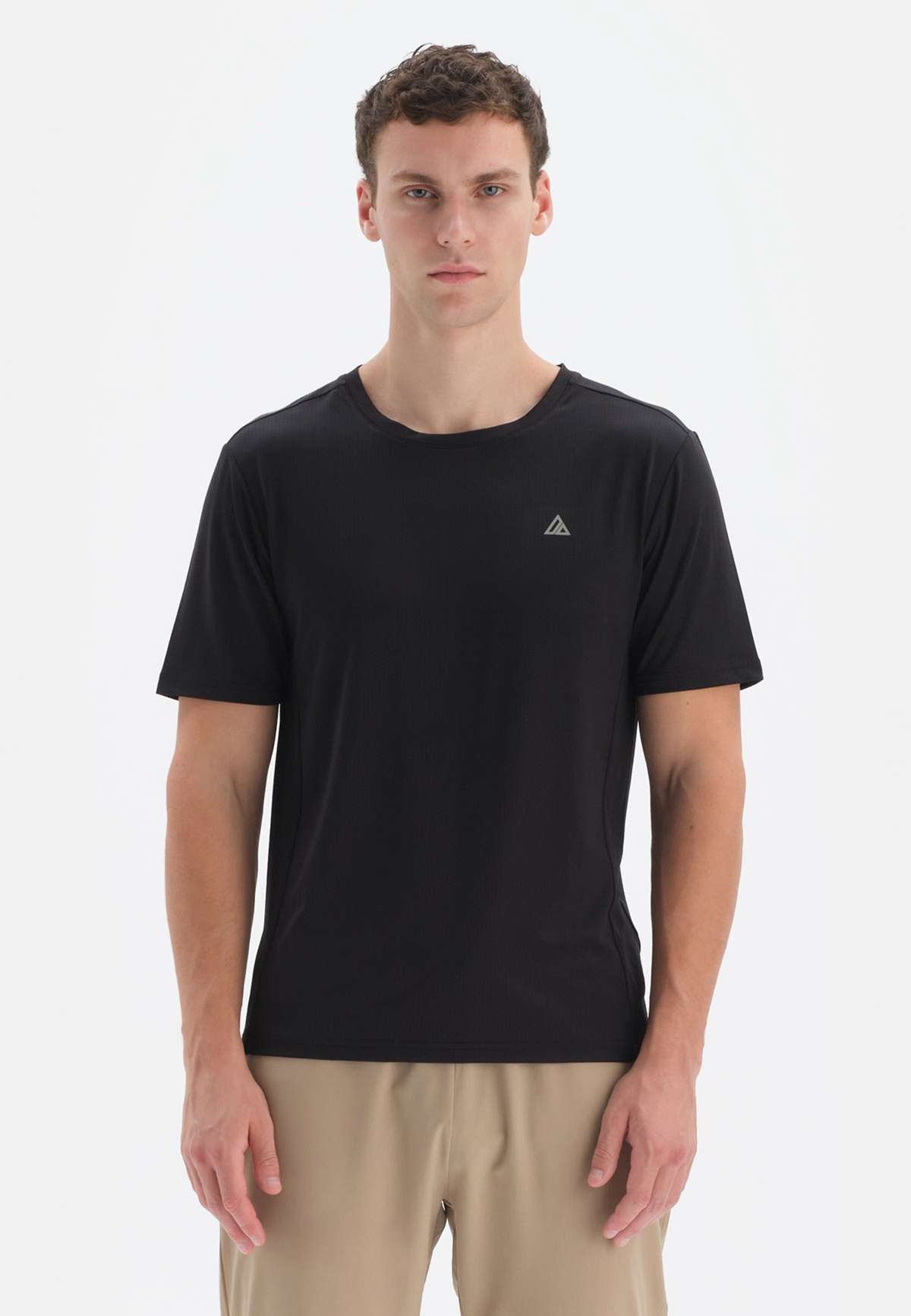 Футболка CREW NECK SHORT SLEEVE