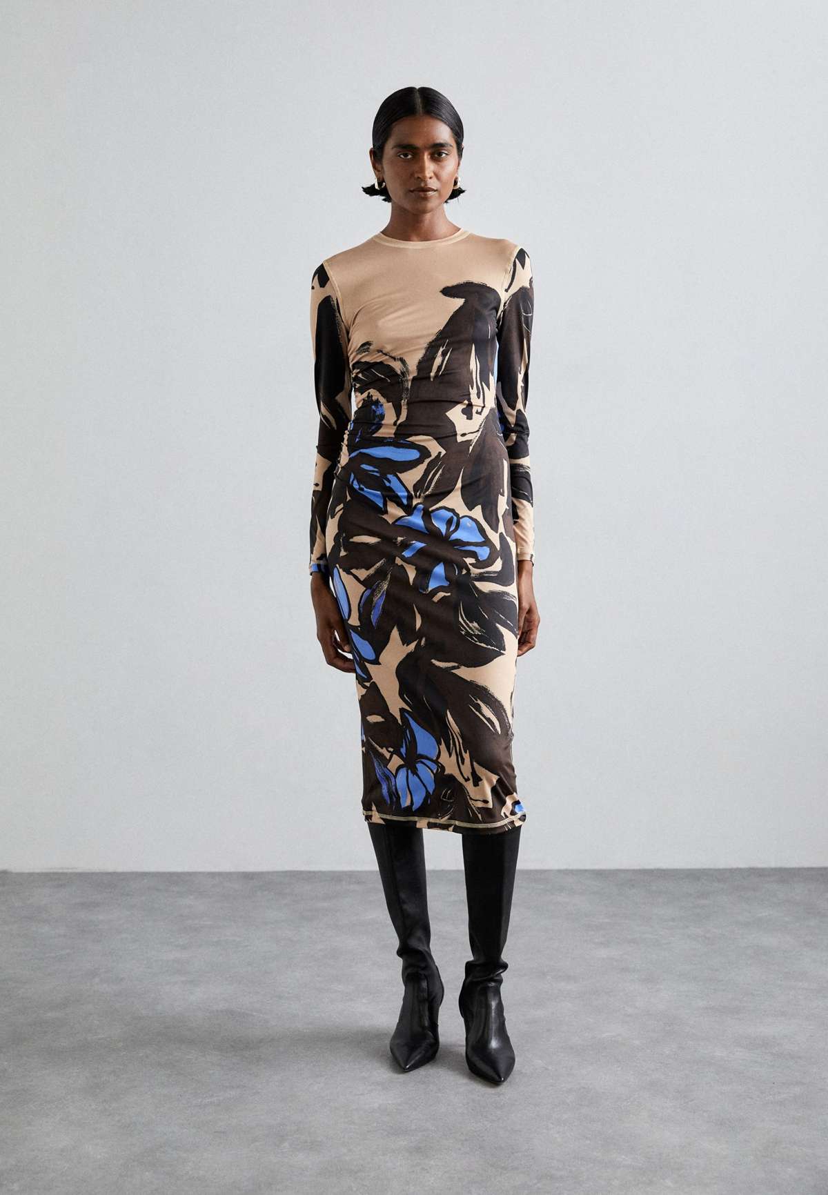 Трикотажное платье GATHERED LONG SLEEVE MIDI DRESS