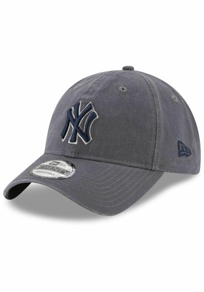 Кепка 9TWENTY STRAPBACK NEW YORK YANKEES