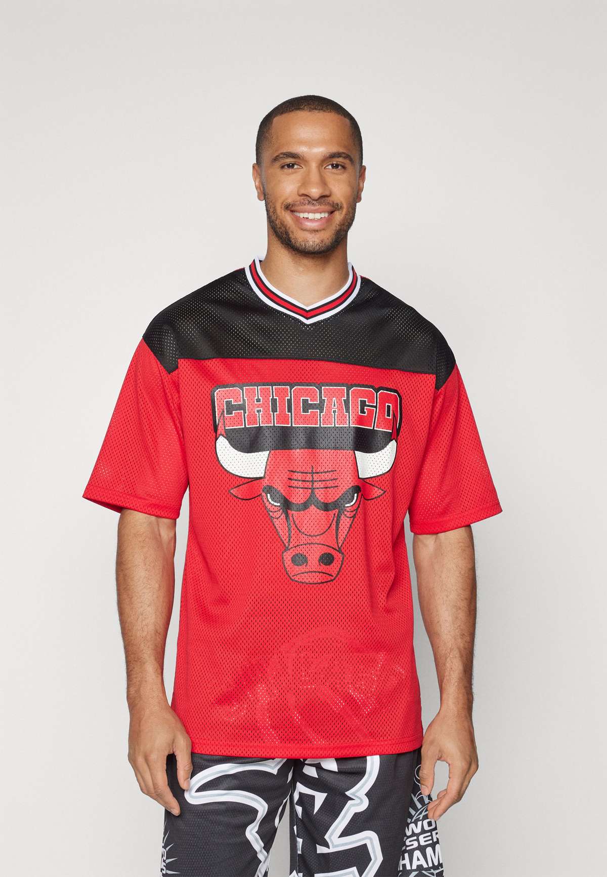 NBA CHICAGO BULLS GRAPHIC JERSEY - Vereinsmannschaften NBA CHICAGO BULLS GRAPHIC JERSEY