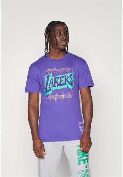 NBA 90S REFLECTIVE STATIC PREMIUM TEE - Vereinsmannschaften NBA 90S REFLECTIVE STATIC PREMIUM TEE