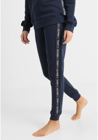 Брюки AUTHENTIC TRACK PANT